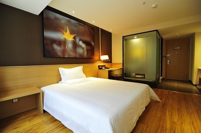 开酒店选7天住宿服务 全方位指南与贴心建议